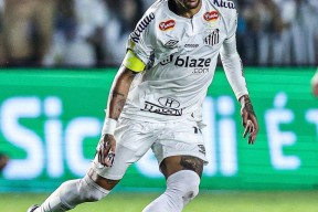 爱游戏平台-内马尔官方宣布出色防守新规，RNG引发争议！-爱游戏平台